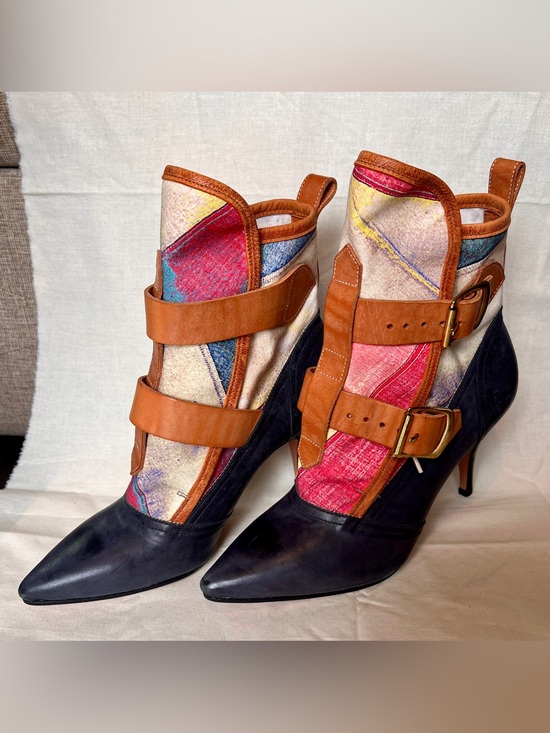 Vivienne Westwood Shoes - Y2K Vintage Vivienne Westwood Bondage Boots (Size 7)
